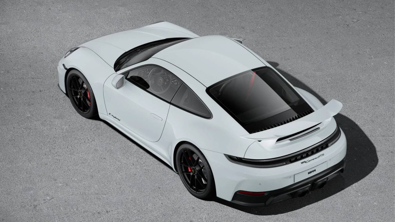 2026 Porsche 911 4 GTS photo 4
