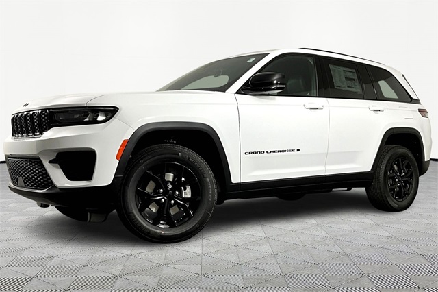 2025 Jeep Grand Cherokee Altitude's photo