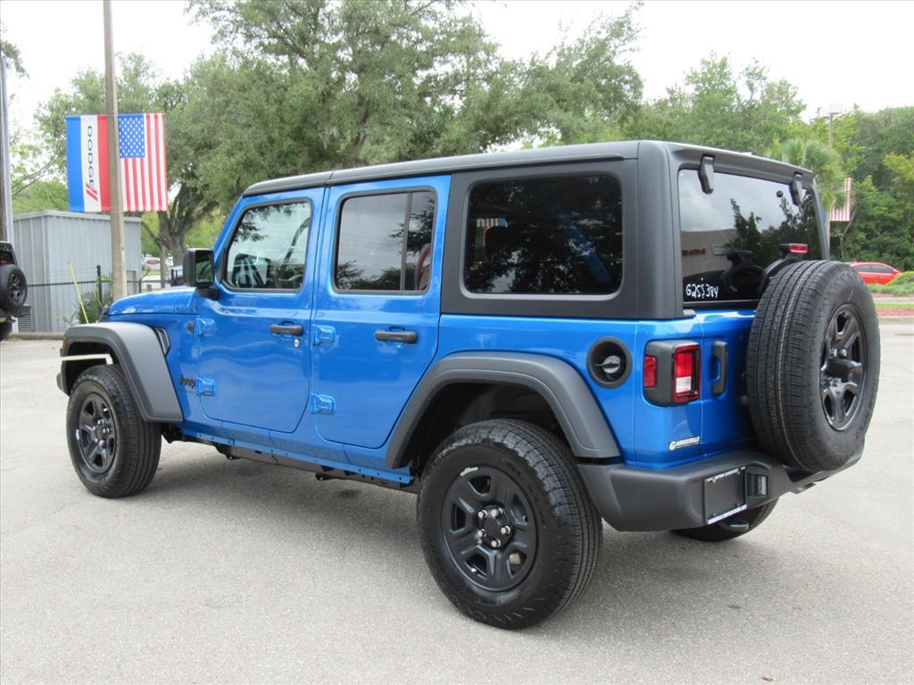 2025 Jeep Wrangler Sport photo 3