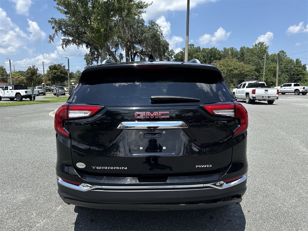 2024 Gmc Terrain SLT photo 3