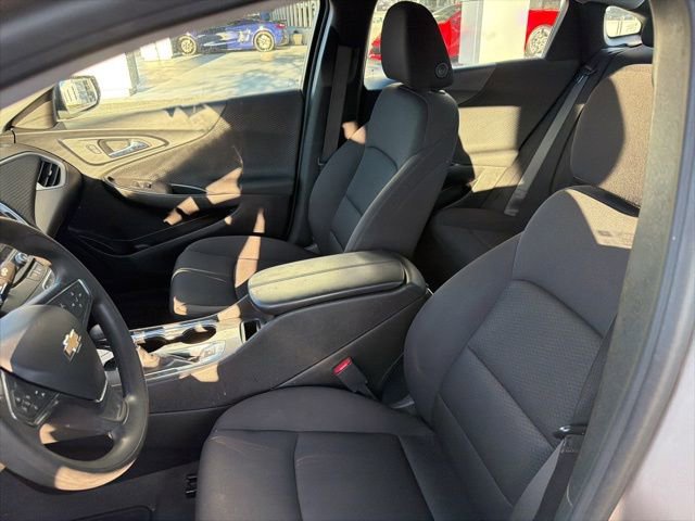 2023 Chevrolet Malibu 1LT photo 5