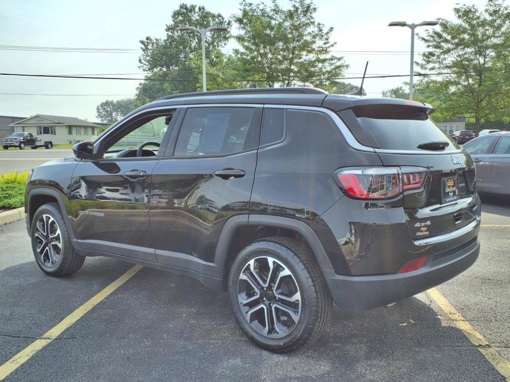 2024 Jeep Compass Limited photo 9