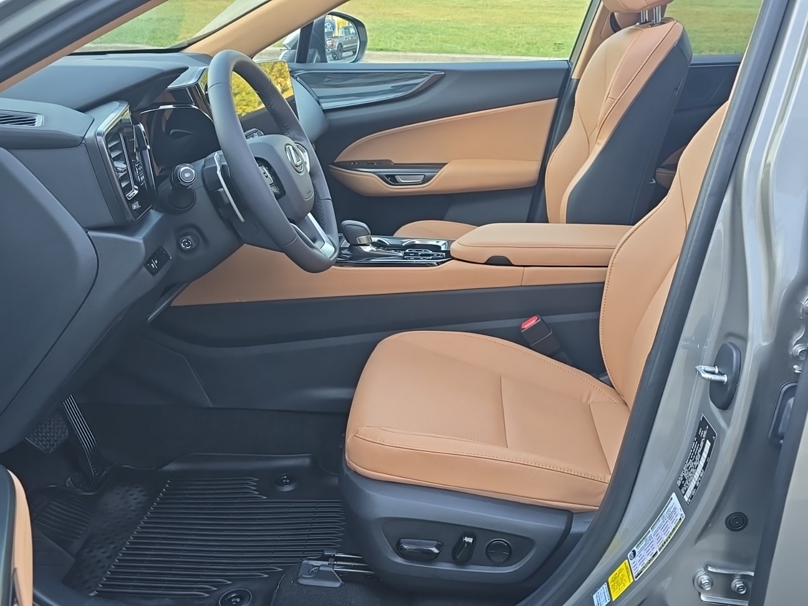 2024 Lexus NX 350 Premium photo 4