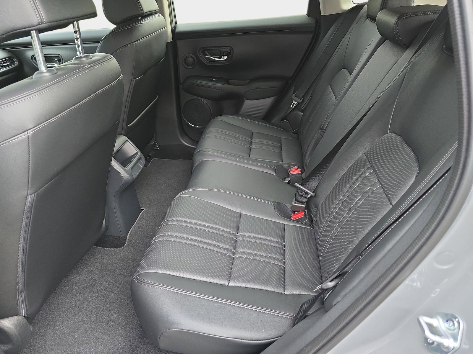 2026 Honda HR-V EX-L photo 13