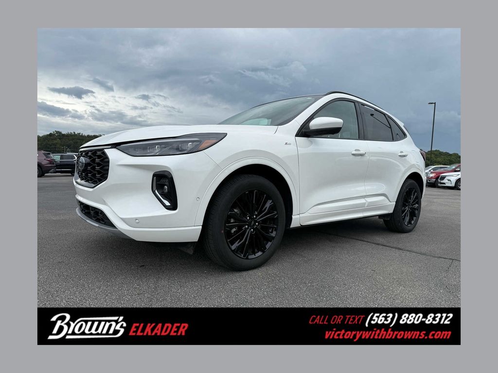 2023 Ford Escape ST-Line Elite's photo