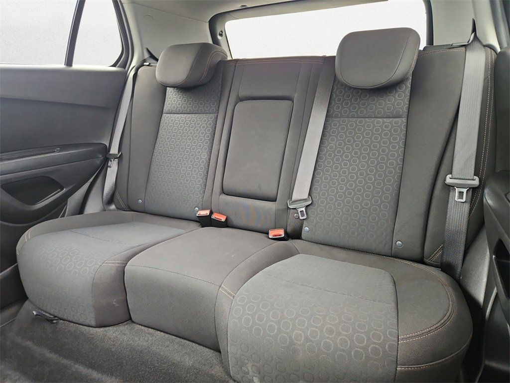 2022 Chevrolet Trax LS photo 9