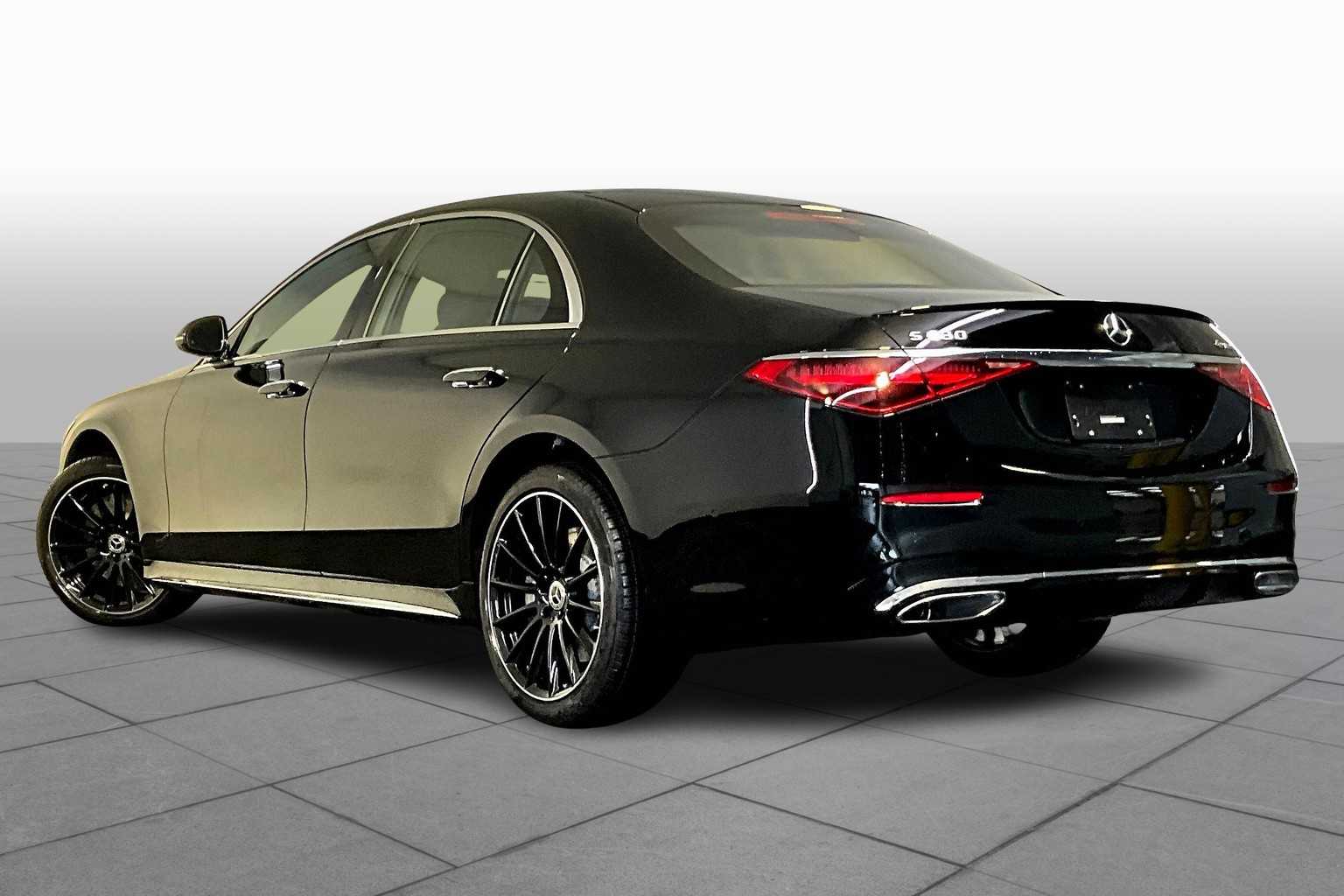 2026 Mercedes Benz S 580 4MATIC photo 3