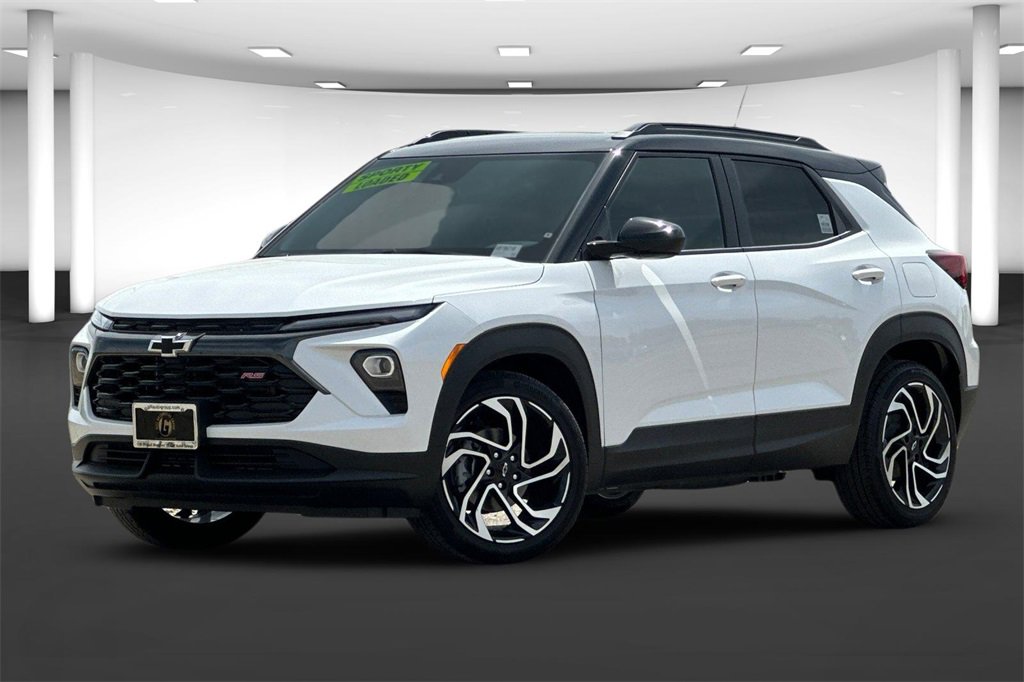 2025 Chevrolet Trailblazer RS photo 2