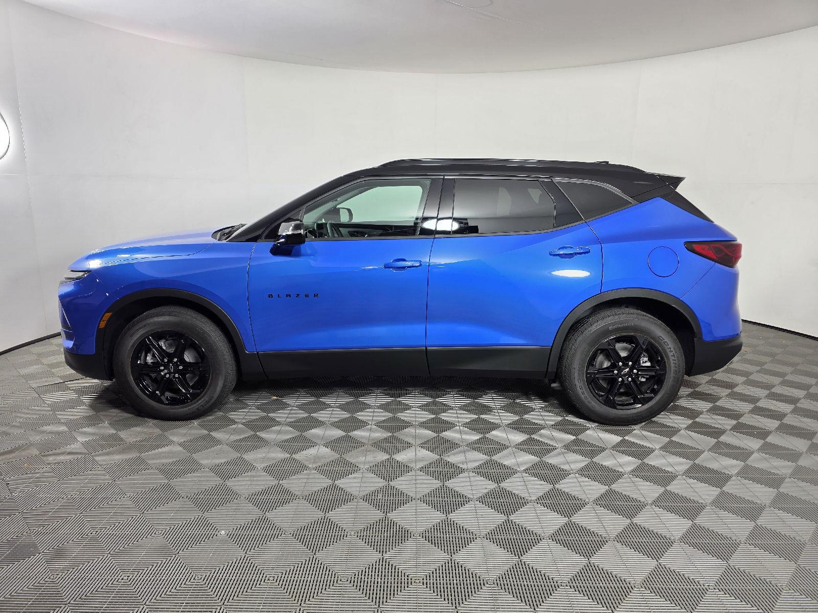 2026 Chevrolet Blazer 3LT photo 2