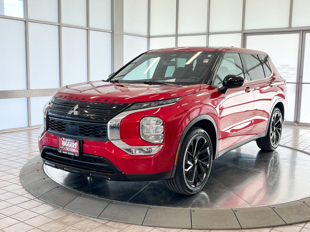2022 Mitsubishi Outlander Black Edition photo 4