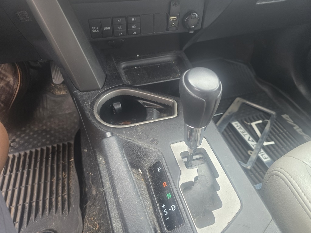 2018 Toyota RAV4 XLE photo 13