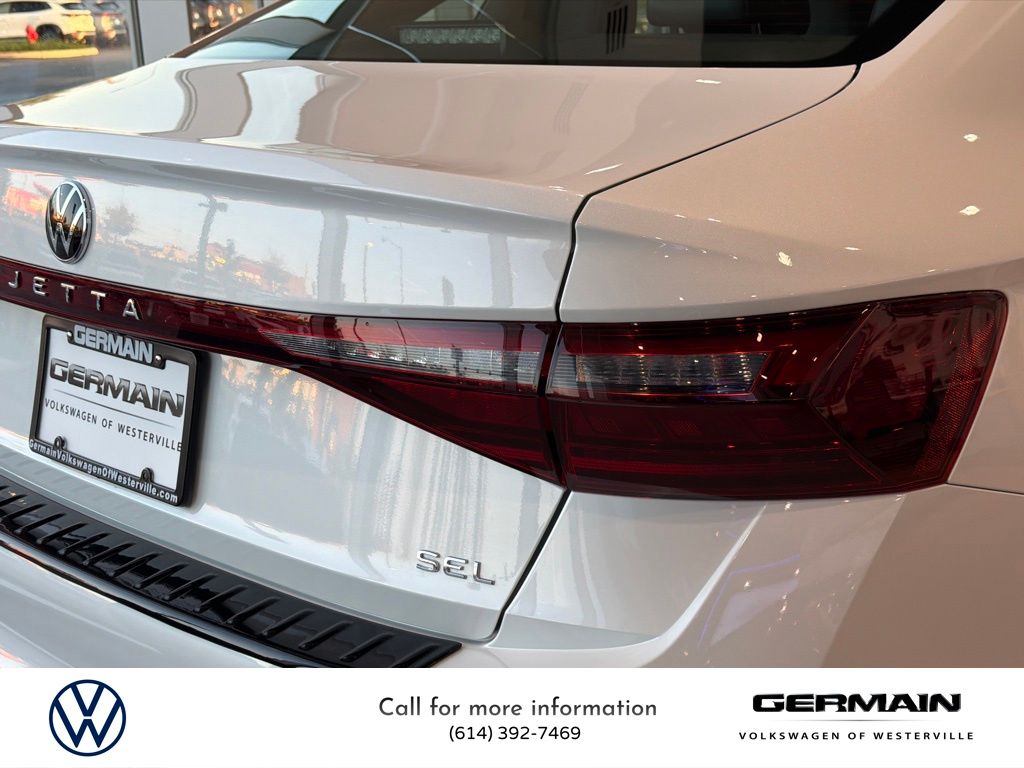 2025 Volkswagen Jetta 1.5T SEL photo 4