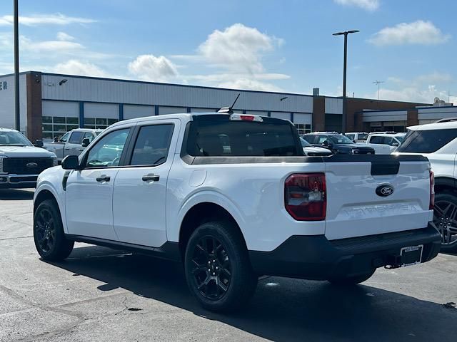 2025 Ford Maverick XLT photo 3