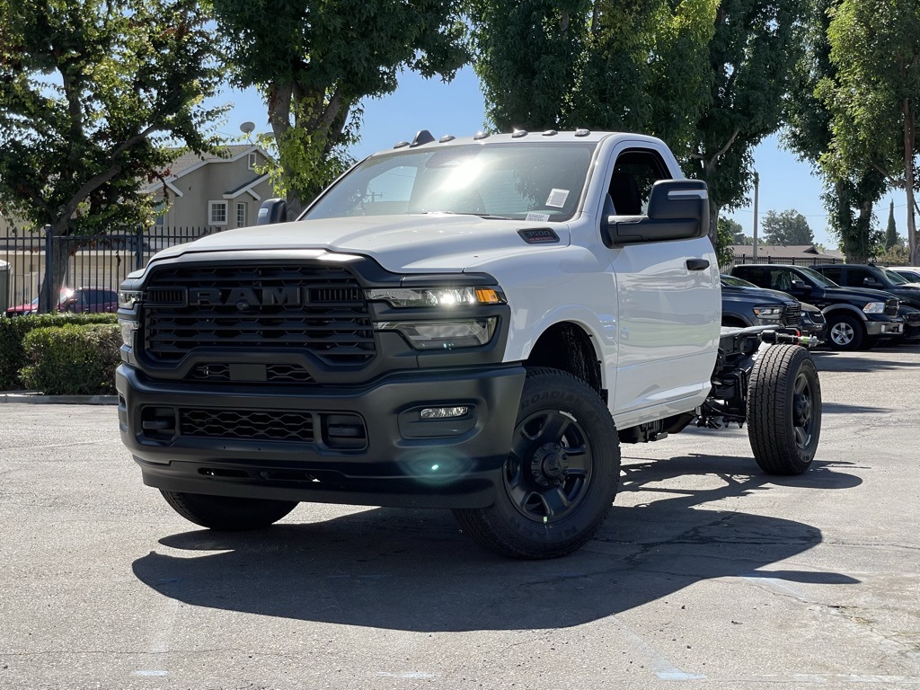 2025 RAM Ram 3500 Chassis Cab Tradesman's photo