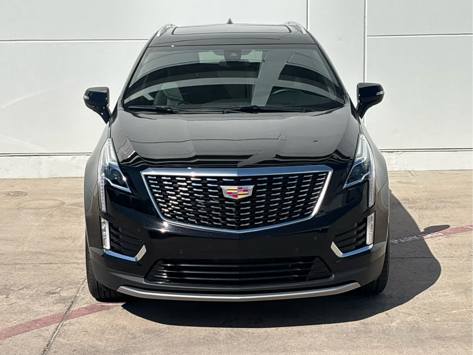 2025 Cadillac XT5 Premium Luxury photo 2