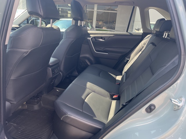 2021 Toyota RAV4 Hybrid XLE Premium photo 41