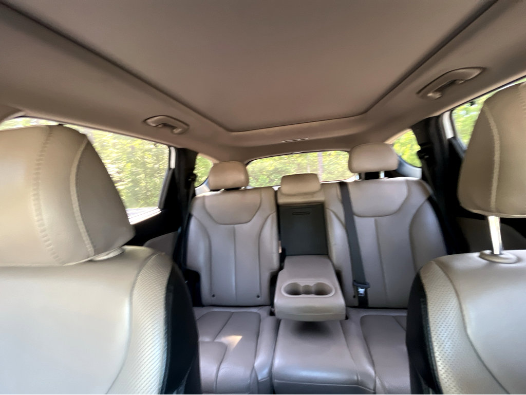 2022 Hyundai Santa Fe SEL Premium photo 3