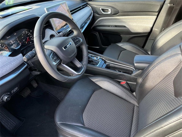 2024 Jeep Compass Latitude photo 24