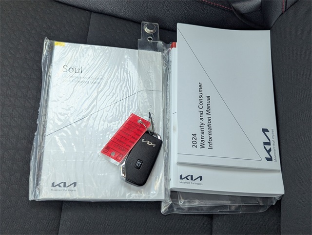 2024 Kia Soul GT-Line photo 6