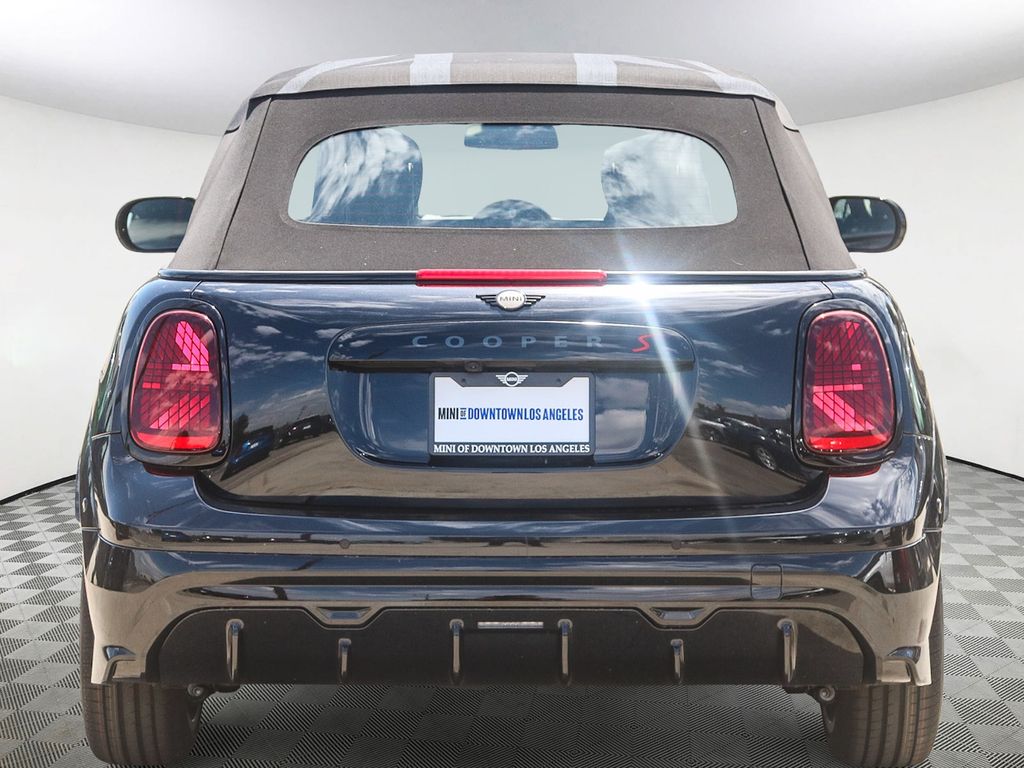 2026 Mini Cooper Convertible Iconic photo 3