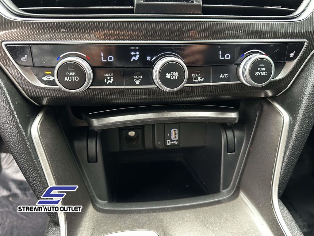 2019 Honda Accord Sport 2.0T photo 25