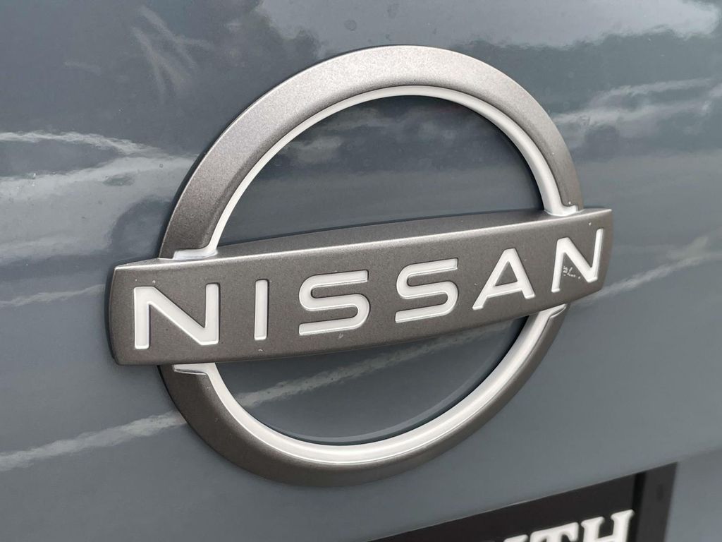 2025 Nissan Sentra SV photo 8