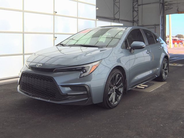 2024 Toyota Corolla SE's photo