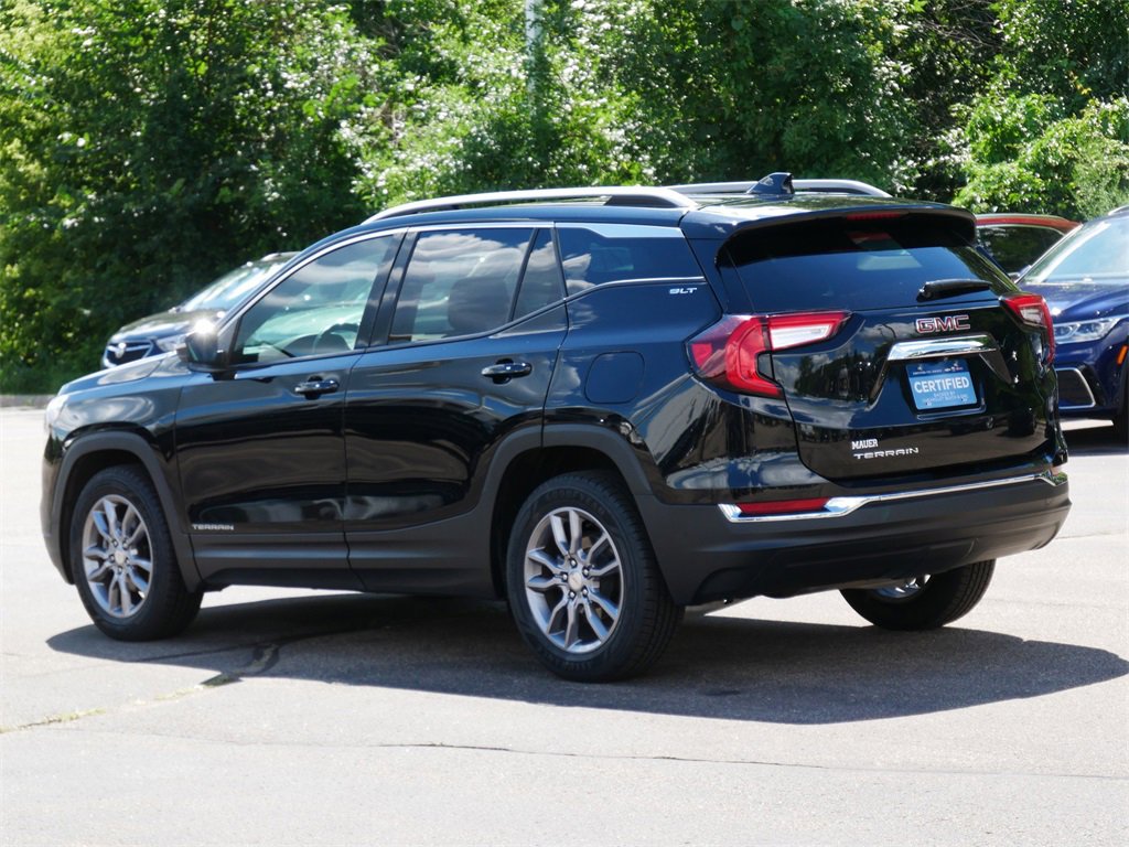 2022 Gmc Terrain SLT photo 2