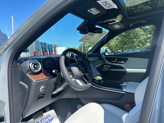 2026 Mercedes Benz GLC 300 4MATIC photo 13
