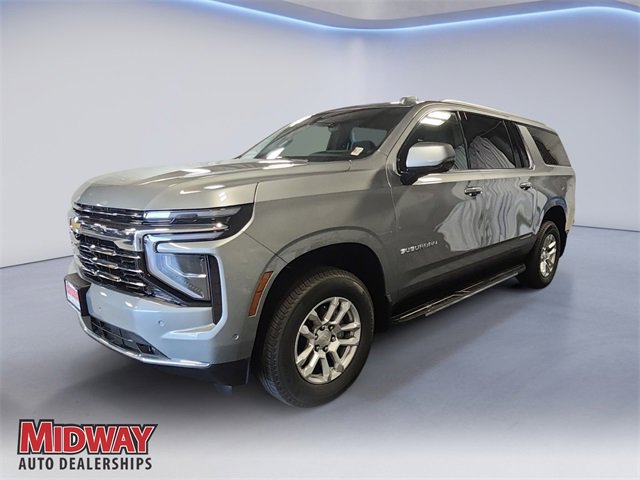 2025 Chevrolet Suburban LT's photo