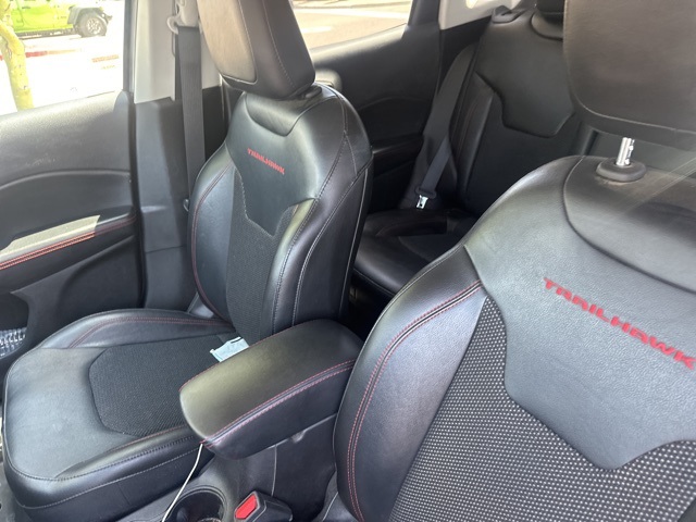 2019 Jeep Compass Trailhawk photo 3