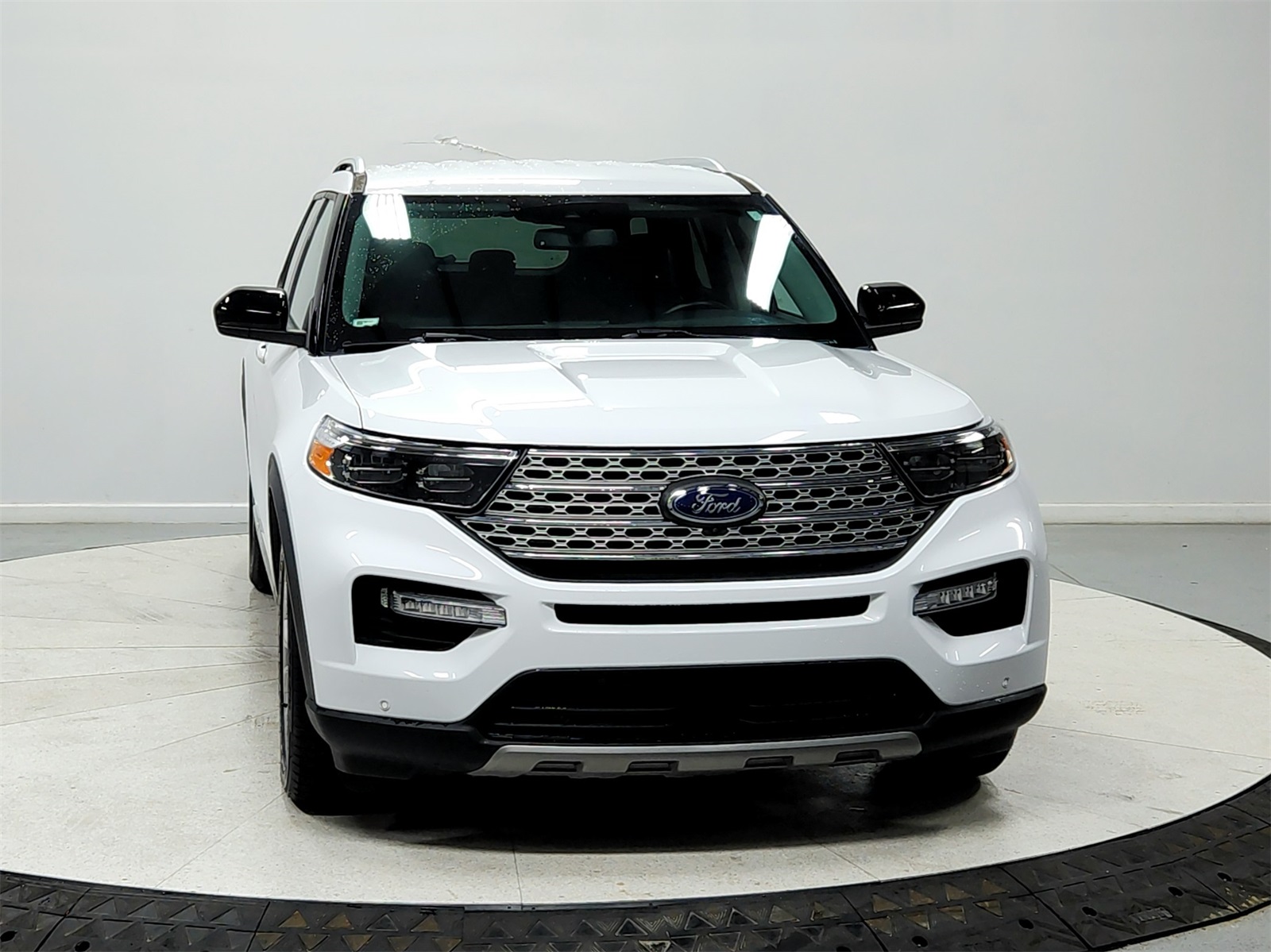 2024 Ford Explorer Limited photo 2