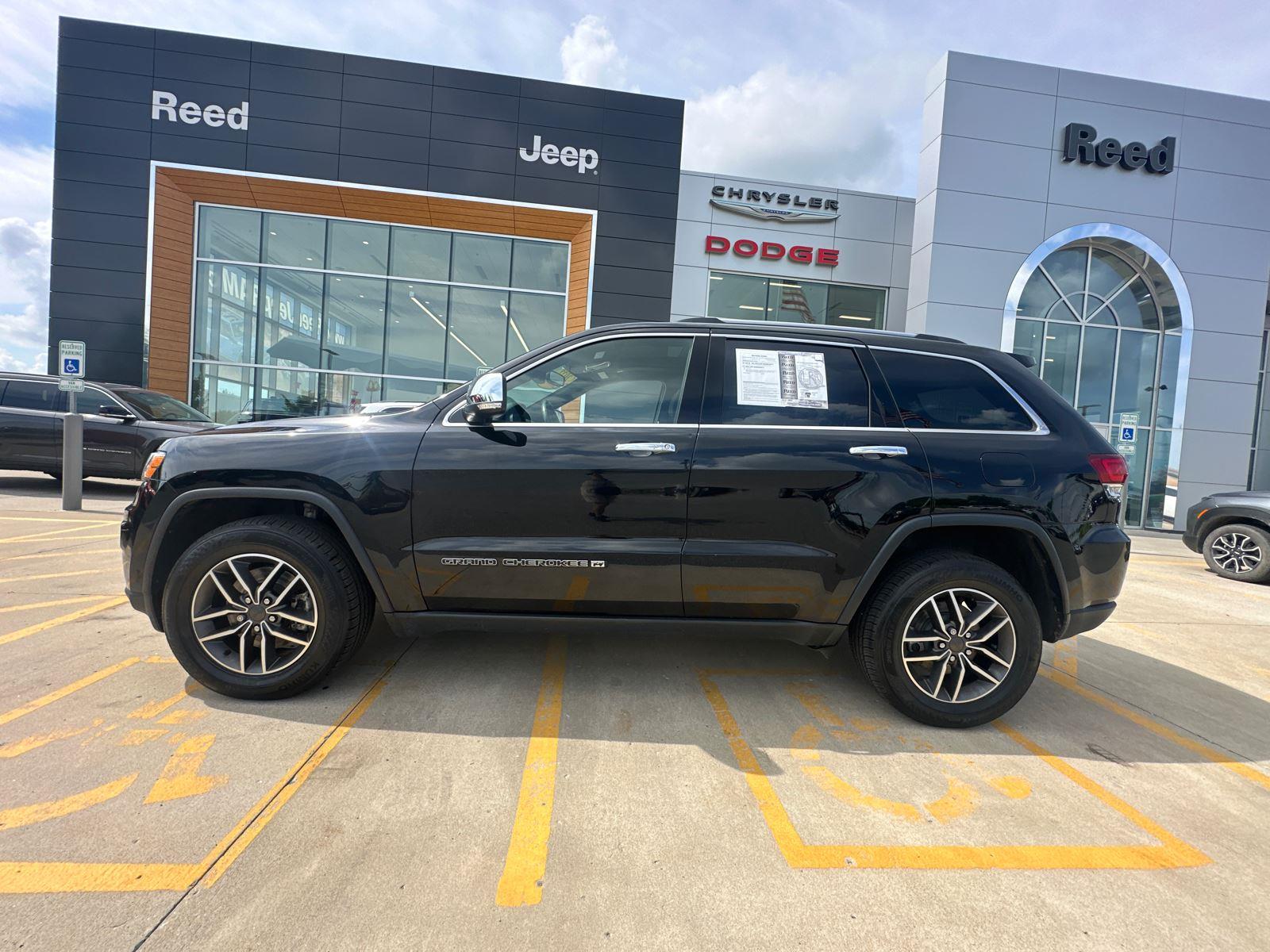 Used 2022 Jeep Grand Cherokee WK Limited with VIN 1C4RJFBG9NC141639 for sale in Kansas City
