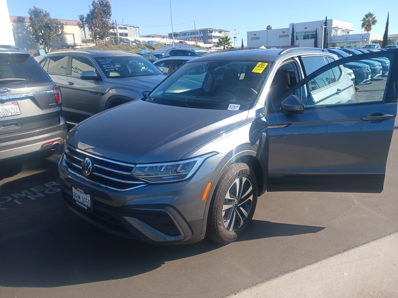 2024 Volkswagen Tiguan S