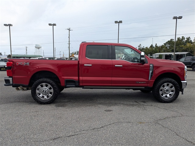 2023 Ford F-350 Lariat photo 3