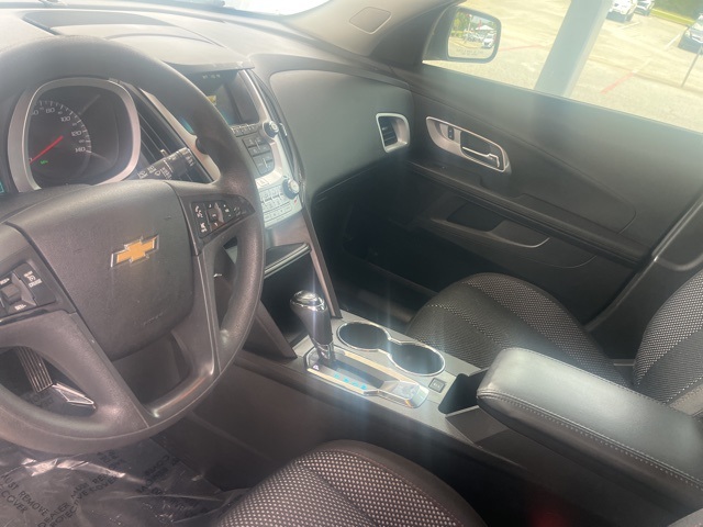 2016 Chevrolet Equinox LS photo 9