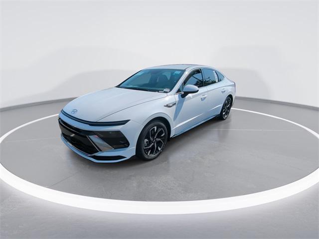 2025 Hyundai Sonata SEL photo 4