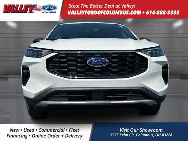 2025 Ford Escape ST-Line photo 2