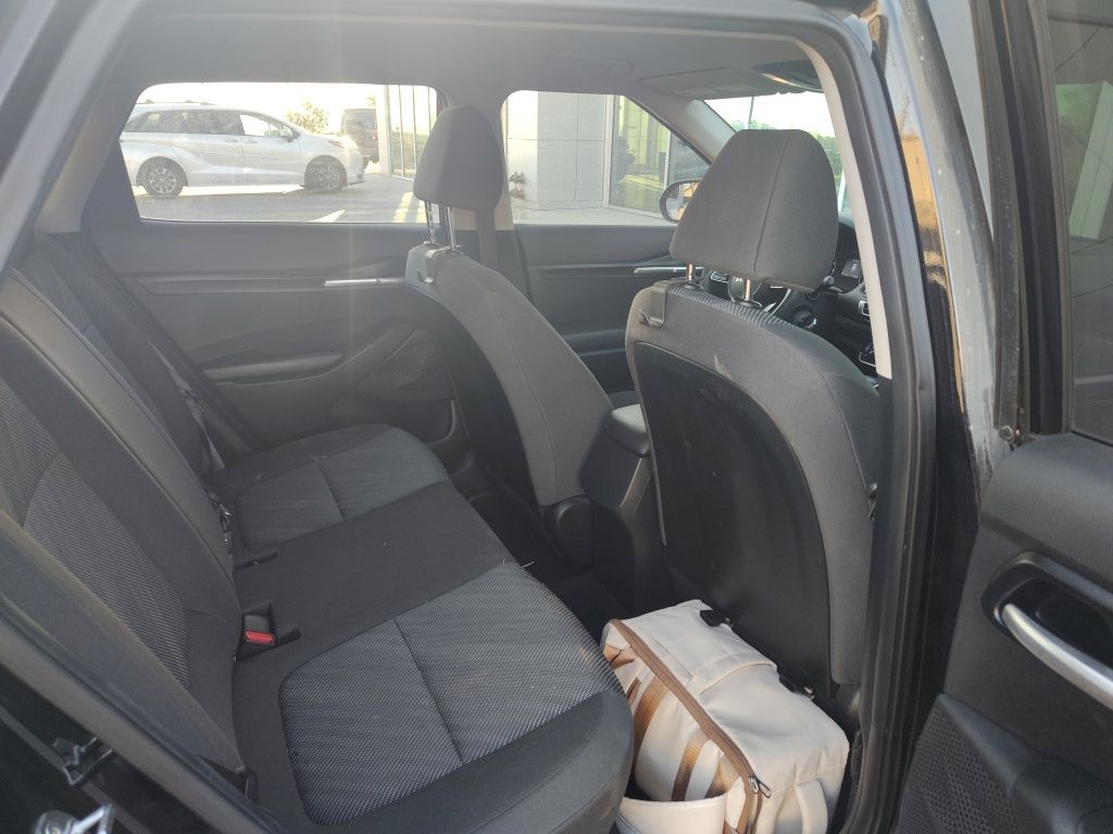 2022 Kia Seltos LX photo 13
