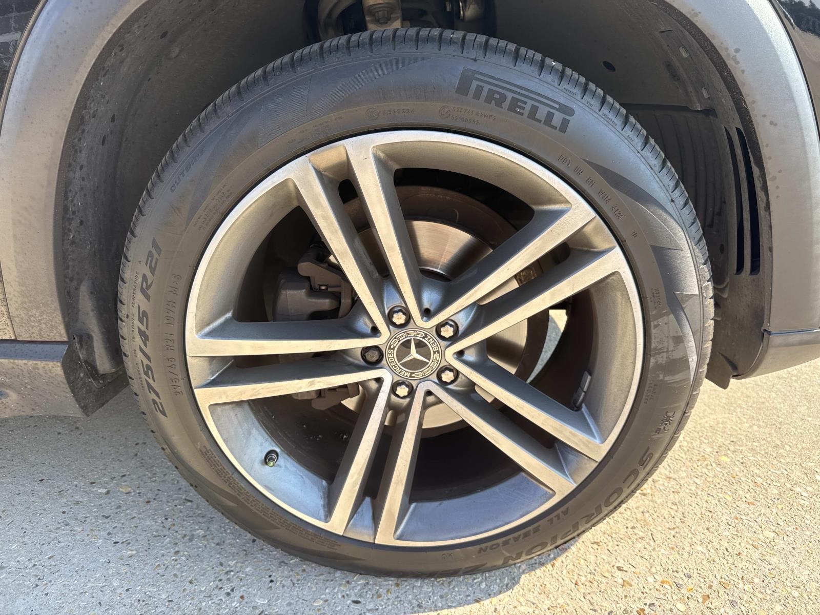 2021 Mercedes Benz GLE 350 photo 3