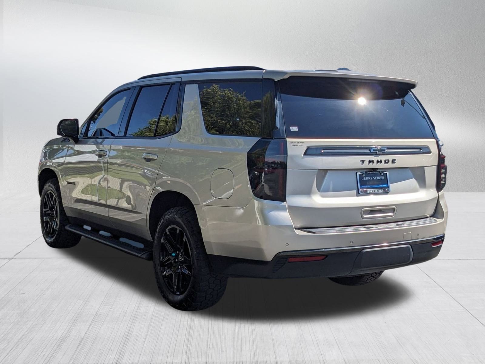 2022 Chevrolet Tahoe Z71 photo 3