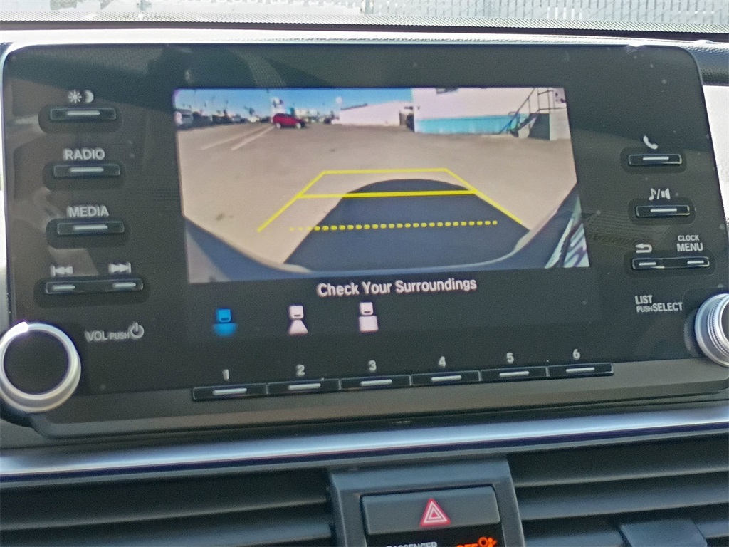 2020 Honda Accord LX photo 24