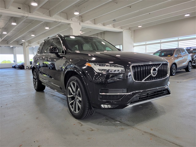 2019 Volvo XC90 T6 Momentum photo 6