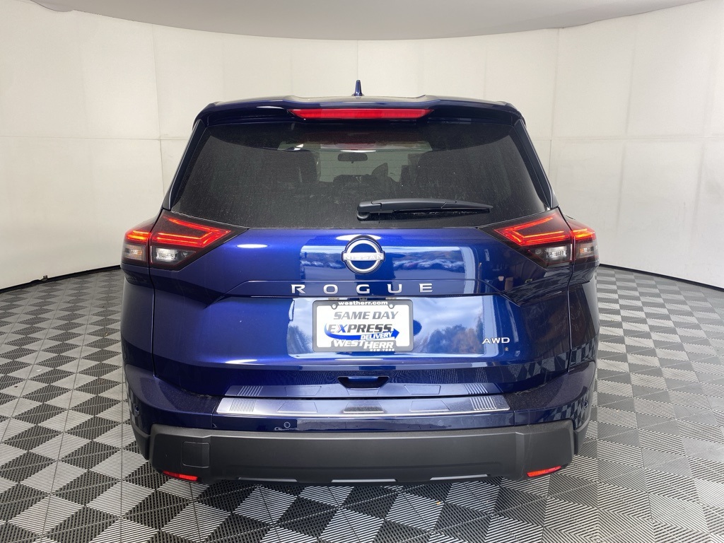 2026 Nissan Rogue SV photo 4
