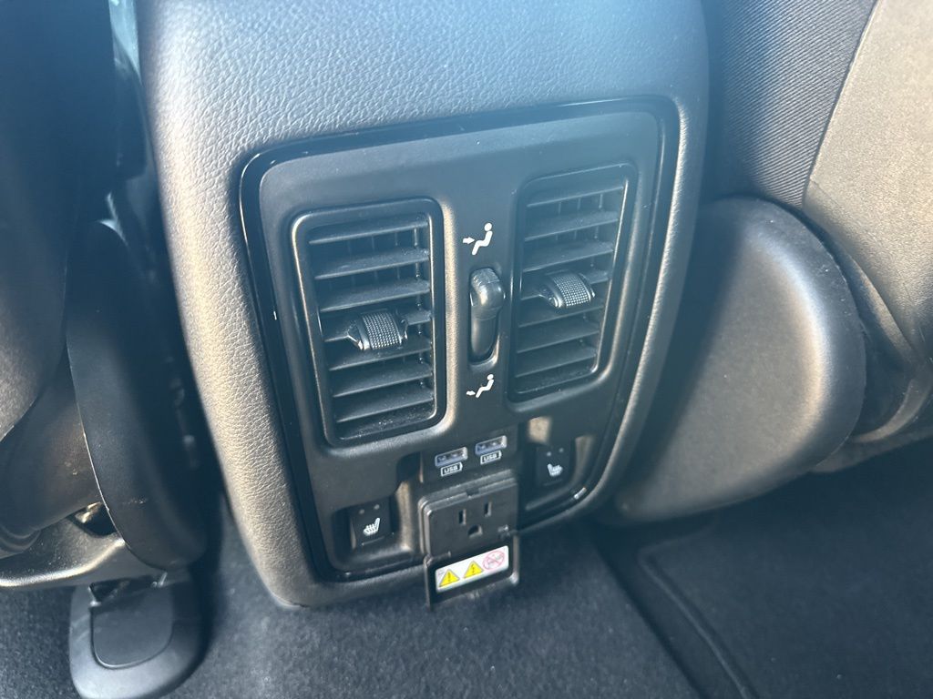 2022 Dodge Durango R/T photo 22