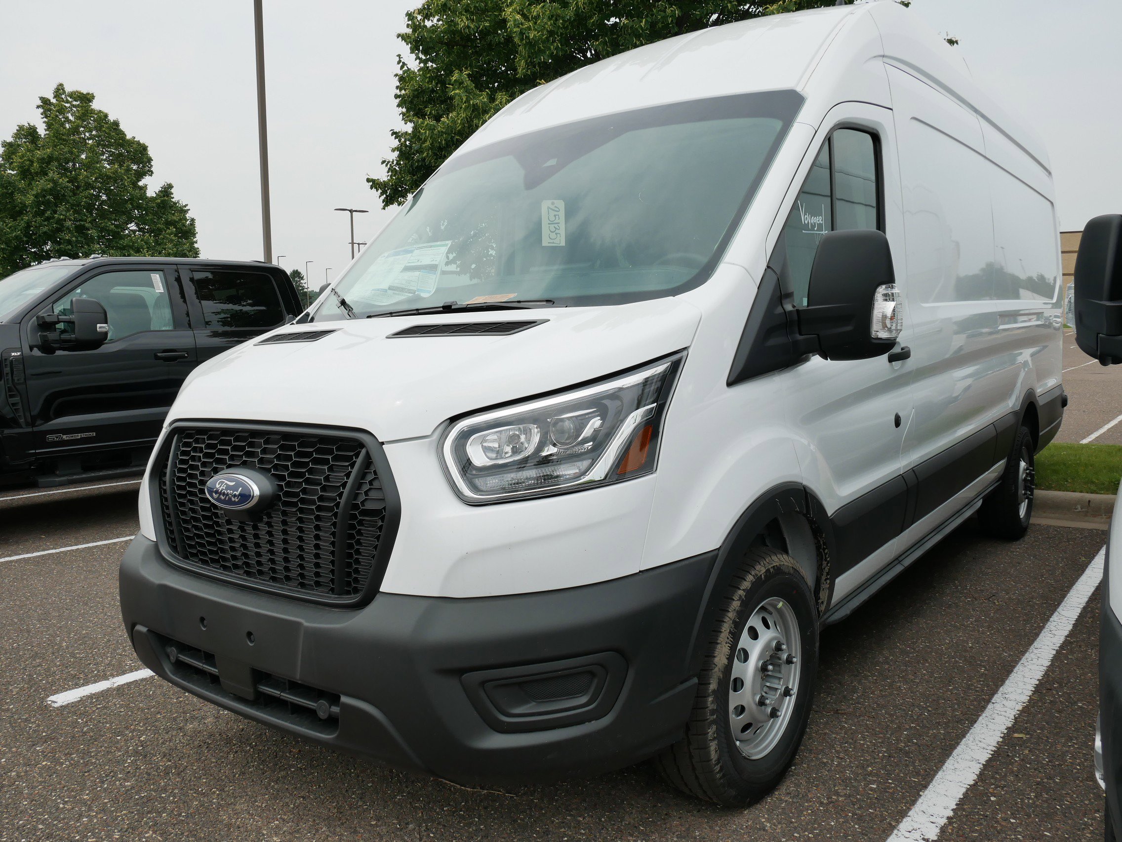 2025 Ford Transit Cargo Van photo 3