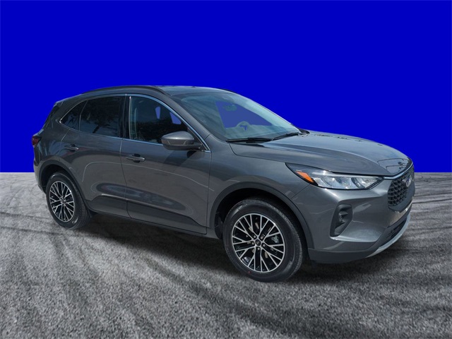 2025 Ford Escape Plug-In Hybrid photo 2