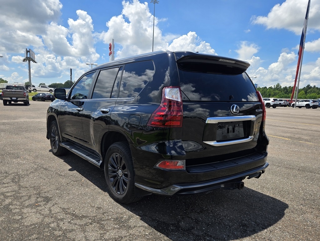 2021 Lexus GX 460 photo 2