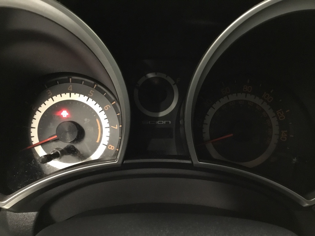 2015 Scion tC Base photo 31
