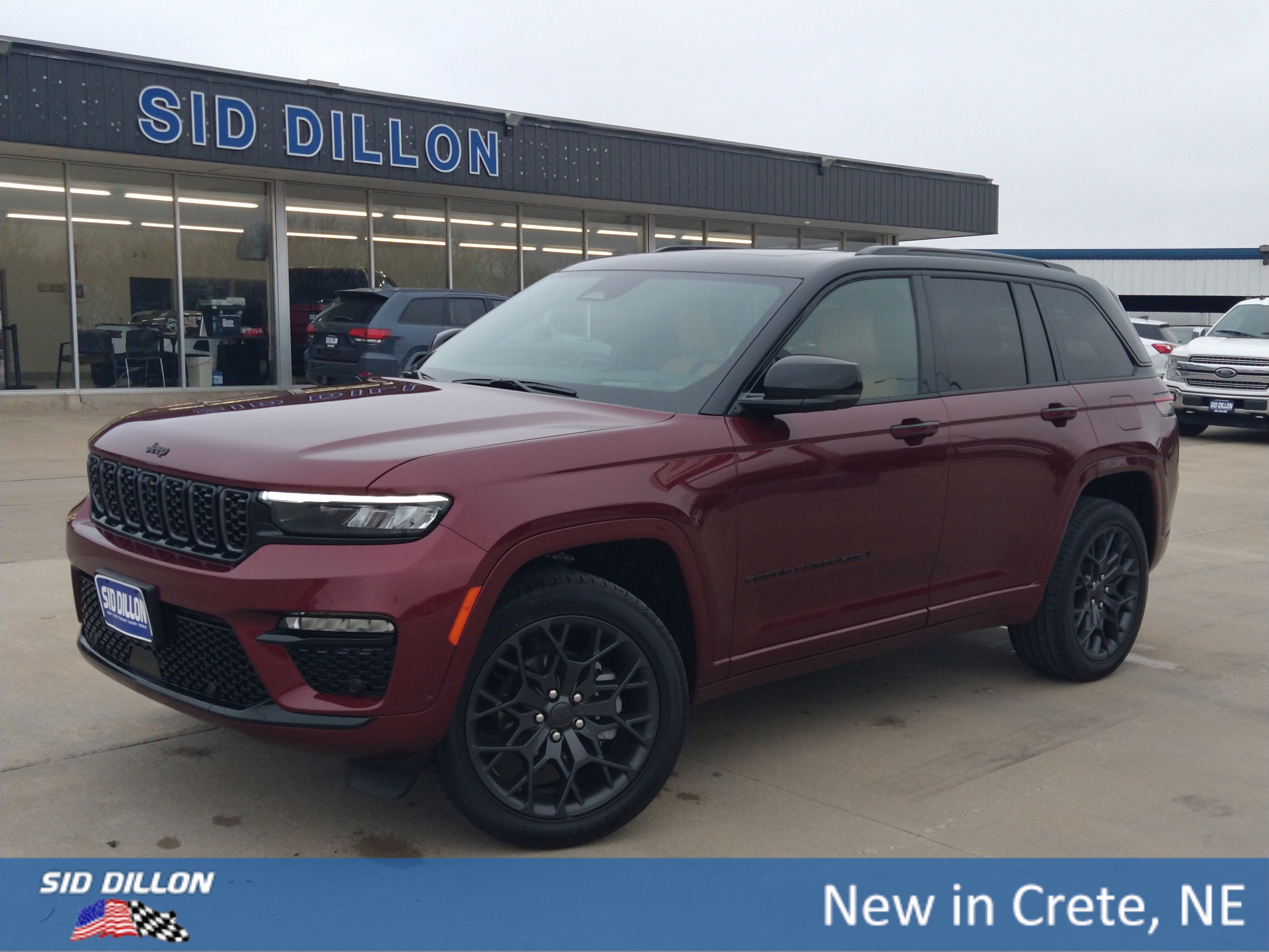 2025 Jeep Grand Cherokee Summit's photo